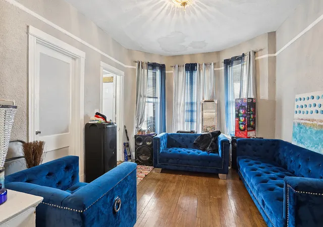 Photo 3 of Sale Pending at 7814 S Saint Lawrence Ave, Chicago, IL 60619 | MLS# 12760687 | Listing updated on 2026-09-15