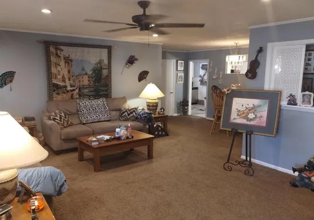 Photo 4 of Single family home for sale at 600 S Skyline, Carbondale, IL 62901 | MLS# EB302998 | Listing updated on 2026-09-15