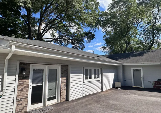 Photo 3 of House for sale at 1802 Evans Ave, Valparaiso, IN 46383 | MLS# 827778 | Listing updated on 2026-09-11