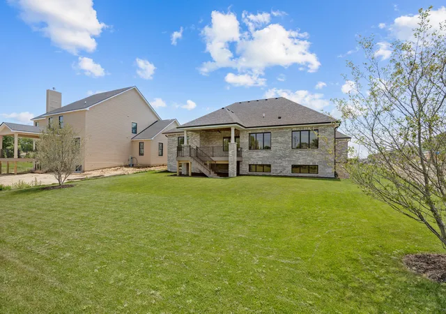 Photo 4 of Sale Pending at 12984 Spirea Ave, Saint John, IN 46373 | MLS# 829211 | Listing updated on 2026-09-18