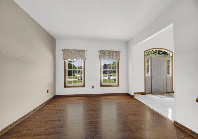 Photo 3 of Single family home for sale at 839 Hunter Dr, Westville, IN 46391 | MLS# 833362 | Listing updated on 2026-09-10