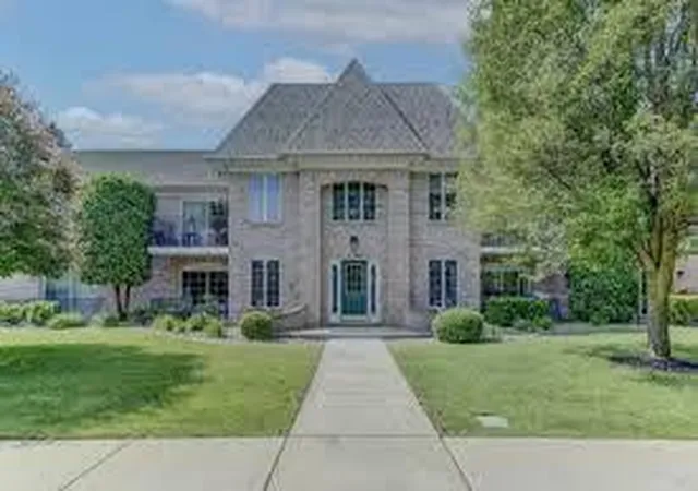 Photo 1 of Sale Pending at 2741 Georgetowne Dr #A1, Highland, IN 46322 | MLS# 835202 | Listing updated on 2026-09-14