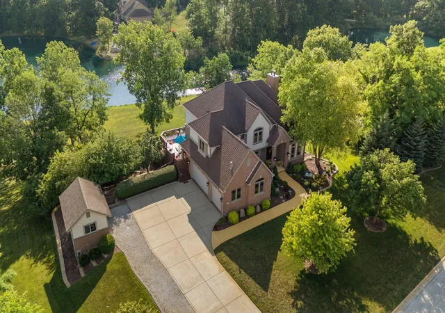 Photo 3 of Single family home for sale at 84 Liberty Lakes Dr, Valparaiso, IN 46385 | MLS# 835888 | Listing updated on 2026-09-12
