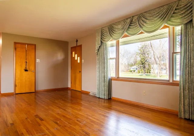 Photo 4 of Single family home for sale at 11408 W 157th Avenue, Lowell, IN 46356 | MLS# 836400 | Listing updated on 2026-09-15
