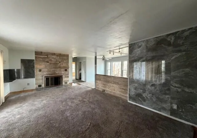 Photo 4 of Sale Pending at 1000 E 61st Place, Merrillville, IN 46410 | MLS# 837074 | Listing updated on 2026-09-10