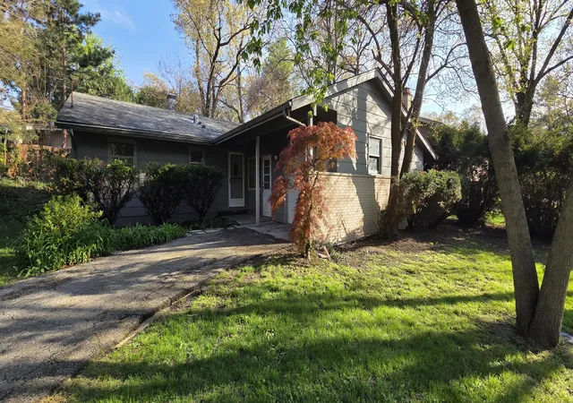 Photo 1 of Single family home for sale at 124 Diana Rd, Portage, IN 46368 | MLS# 838224 | Listing updated on 2026-09-15