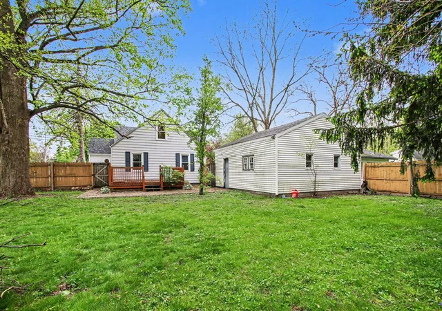 Photo 4 of Single family home for sale at 769 S Calumet Rd, Chesterton, IN 46304 | MLS# 838403 | Listing updated on 2026-10-03