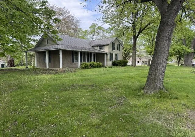 Photo 1 of Single family home for sale at 1001 Earl Rd, Michigan City, IN 46360 | MLS# 838417 | Listing updated on 2026-09-14