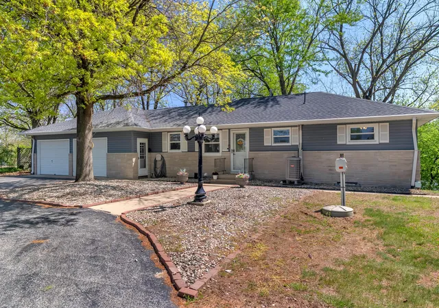 Photo 3 of Sale Pending at 8395 N Kiger Dr, Monticello, IN 47960 | MLS# 838498 | Listing updated on 2026-09-12