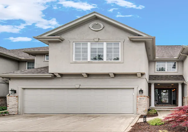 Photo 1 of Single family home for sale at 1077 Mission Hills Ct, Chesterton, IN 46304 | MLS# 838852 | Listing updated on 2026-09-11