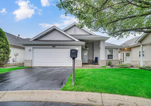 Photo 2 of Sale Pending at 11130 Allendale Ct, Crown Point, IN 46307 | MLS# 839145 | Listing updated on 2026-09-12