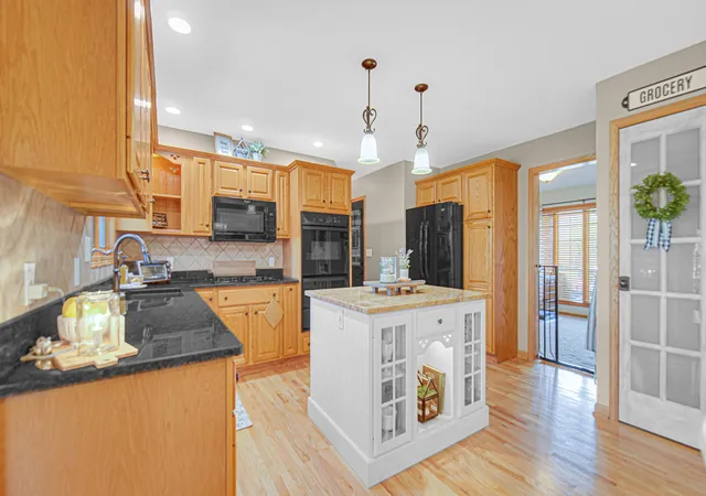 Photo 4 of Sale Pending at 628 Fawn Cir, Lowell, IN 46356 | MLS# 839599 | Listing updated on 2026-09-23