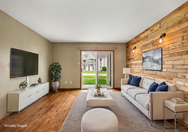 Photo 3 of Condo for sale at 1086 Millpond Unit B Rd, Valparaiso, IN 46385 | MLS# 839569 | Listing updated on 2026-09-11