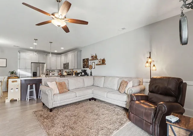 Photo 4 of Sale Pending at 1361 Prairie Dr, Crown Point, IN 46307 | MLS# 839714 | Listing updated on 2026-09-14