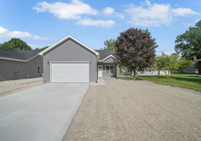 Photo 1 of Sale Pending at 2865 Benton St, Lake Station, IN 46405 | MLS# 839922 | Listing updated on 2026-09-24