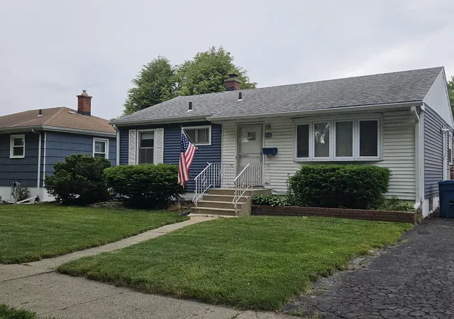 Photo 1 of Sale Pending at 3110 Duluth St, Highland, IN 46322 | MLS# 839939 | Listing updated on 2026-09-11