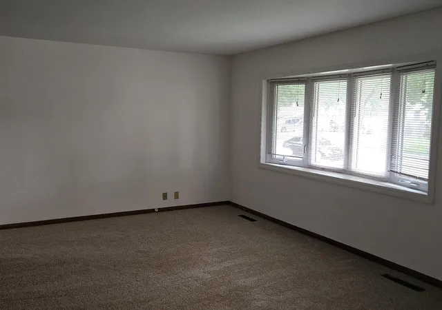 Photo 3 of Sale Pending at 3110 Duluth St, Highland, IN 46322 | MLS# 839939 | Listing updated on 2026-09-11