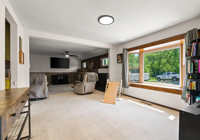 Photo 4 of Single family home for sale at 13 S Beulah Vista Dr, Hebron, IN 46341 | MLS# 840064 | Listing updated on 2026-09-21