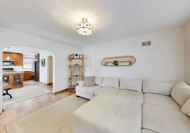 Photo 4 of Single family home for sale at 3290 Ridge Rd, Highland, IN 46322 | MLS# 840252 | Listing updated on 2026-09-12