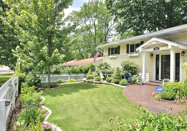 Photo 3 of Single family home for sale at 506 Washington Park Blvd, Michigan City, IN 46360 | MLS# 840661 | Listing updated on 2026-10-05