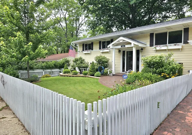 Photo 4 of Single family home for sale at 506 Washington Park Blvd, Michigan City, IN 46360 | MLS# 840661 | Listing updated on 2026-10-05