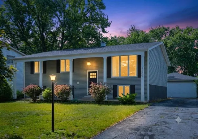 Photo 1 of Single family home for sale at 2200 Shallowford Dr, Valparaiso, IN 46383 | MLS# 840557 | Listing updated on 2026-09-21