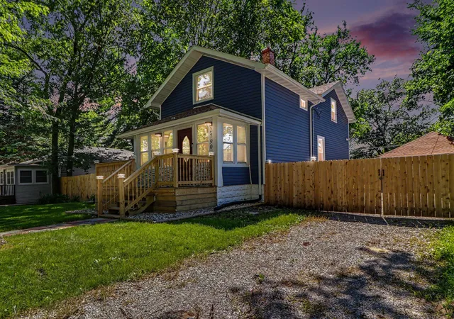 Photo 3 of Single family home for sale at 2790 Emerson St, Portage, IN 46368 | MLS# 841012 | Listing updated on 2026-09-15