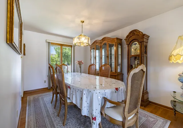 Photo 4 of Single family home for sale at 1534 Poplar Ln, Munster, IN 46321 | MLS# 841191 | Listing updated on 2026-09-19