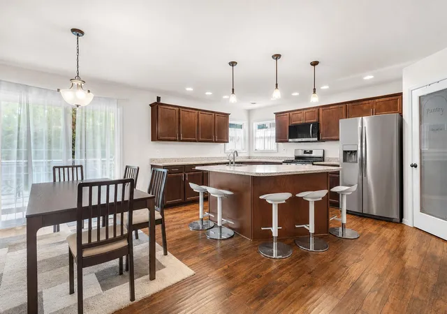 Photo 4 of Sale Pending at 610 19th Street SE, De Motte, IN 46310 | MLS# 841249 | Listing updated on 2026-09-15