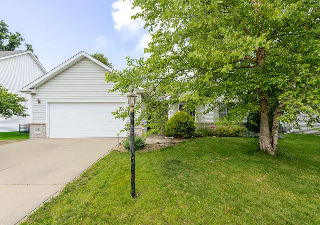 Photo 1 of Single family home for sale at 3521 Nell Dr, Valparaiso, IN 46383 | MLS# 841709 | Listing updated on 2026-09-14