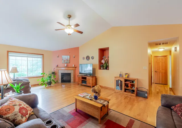 Photo 3 of Single family home for sale at 3521 Nell Dr, Valparaiso, IN 46383 | MLS# 841709 | Listing updated on 2026-09-14