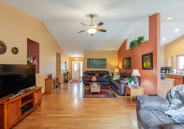 Photo 4 of Single family home for sale at 3521 Nell Dr, Valparaiso, IN 46383 | MLS# 841709 | Listing updated on 2026-09-14