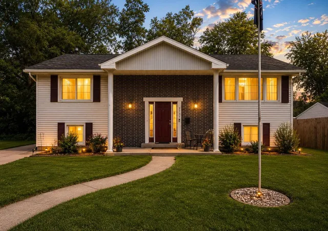 Photo 1 of Sale Pending at 2731 40th Place, Highland, IN 46322 | MLS# 841847 | Listing updated on 2026-09-14