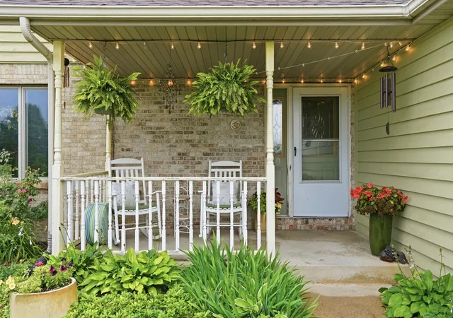 Photo 2 of Single family home for sale at 11081 Miami St, Crown Point, IN 46307 | MLS# 841884 | Listing updated on 2026-09-12