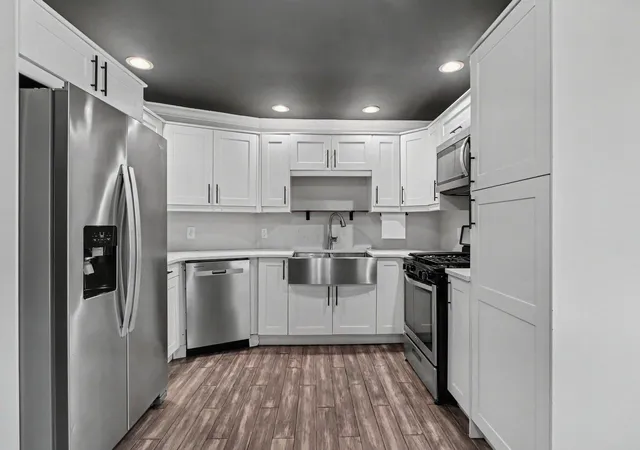Photo 3 of Single family home for sale at 455 Marian Dr, Valparaiso, IN 46385 | MLS# 841927 | Listing updated on 2026-09-15