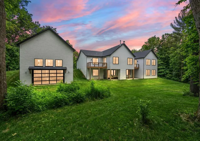 Photo 3 of Mansion for sale at 151 County Rd 350 W, Valparaiso, IN 46385 | MLS# 842011 | Listing updated on 2026-09-10