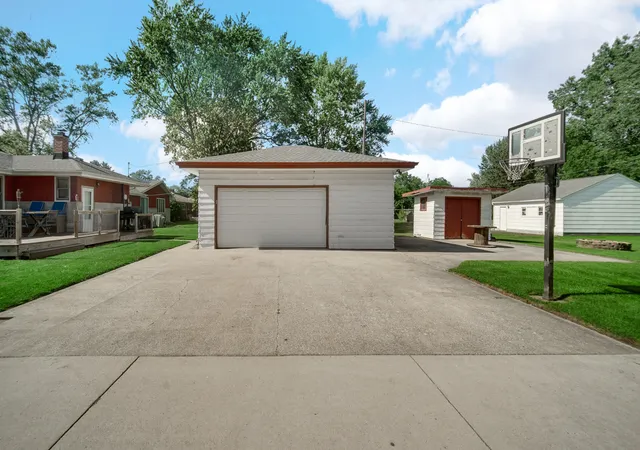 Photo 3 of Single family home for sale at 501 N Ohio St, Hobart, IN 46342 | MLS# 842287 | Listing updated on 2026-09-14