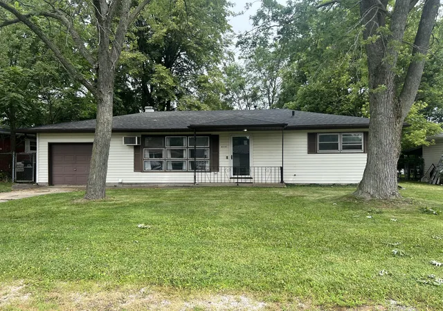 Photo 1 of Sale Pending at 830 W 39th Avenue, Hobart, IN 46342 | MLS# 842597 | Listing updated on 2026-09-15