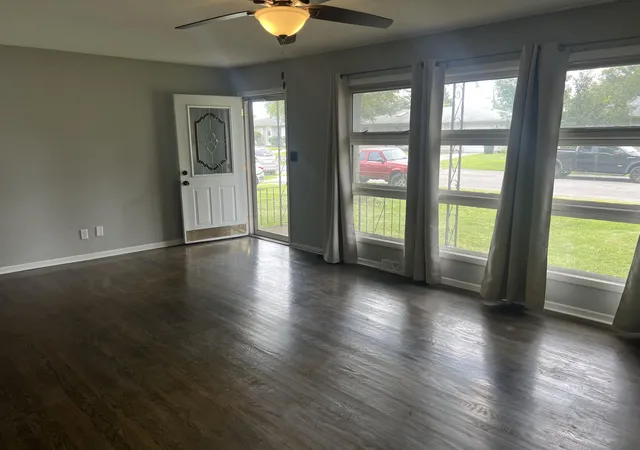 Photo 4 of Sale Pending at 830 W 39th Avenue, Hobart, IN 46342 | MLS# 842597 | Listing updated on 2026-09-15