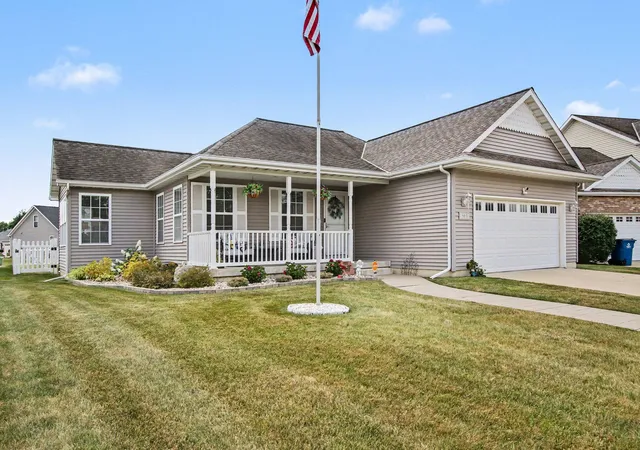 Photo 1 of Single family home for sale at 503 O Hagan Dr, Crown Point, IN 46307 | MLS# 842535 | Listing updated on 2026-09-12