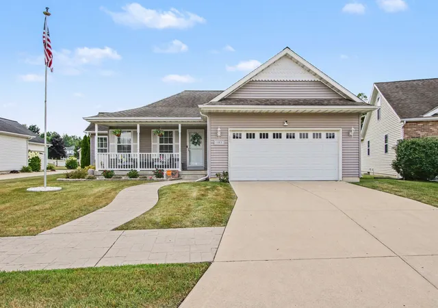 Photo 2 of Single family home for sale at 503 O Hagan Dr, Crown Point, IN 46307 | MLS# 842535 | Listing updated on 2026-09-12