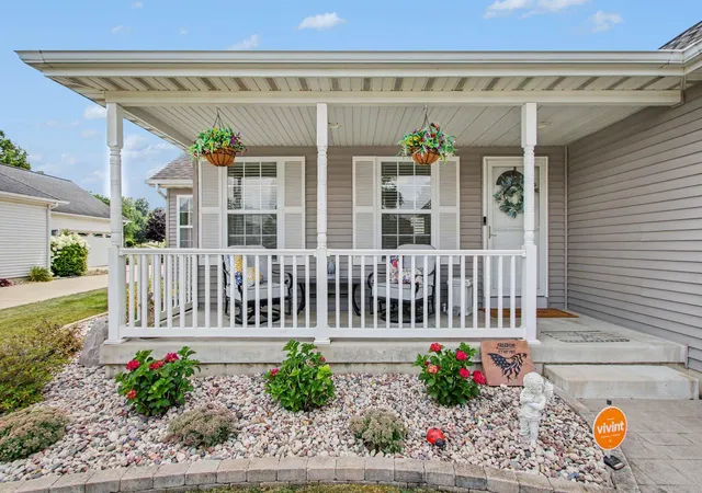 Photo 3 of Single family home for sale at 503 O Hagan Dr, Crown Point, IN 46307 | MLS# 842535 | Listing updated on 2026-09-12
