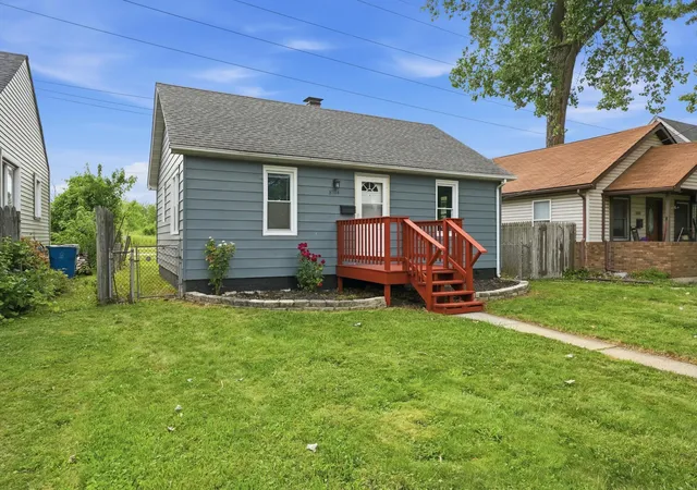 Photo 1 of Single family home for sale at 8314 Gordon Dr, Highland, IN 46322 | MLS# 842995 | Listing updated on 2026-09-21