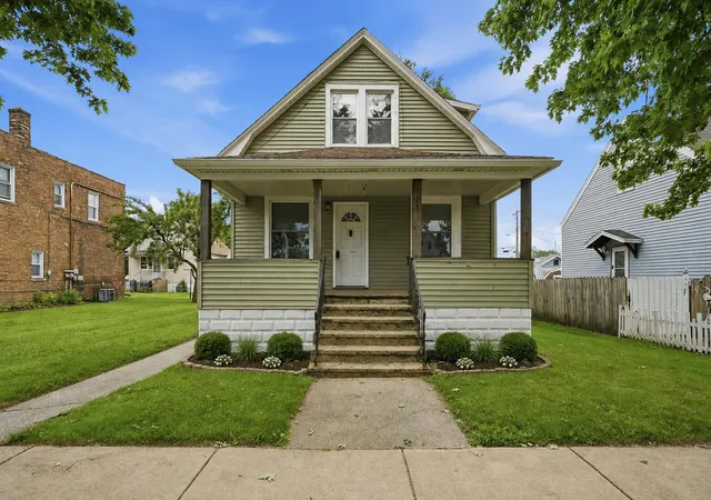 Single family home for sale at 237 E 142nd Street, Hammond, IN 46327 | MLS# 843083