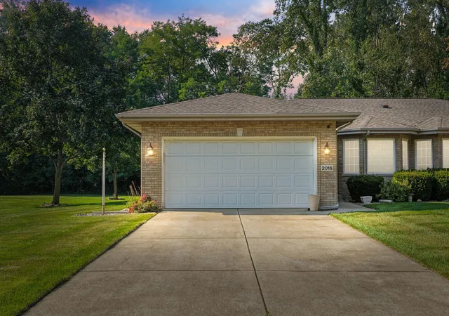 Photo 1 of Sale Pending at 2016 Texas St, Chesterton, IN 46304 | MLS# 844539 | Listing updated on 2026-09-09