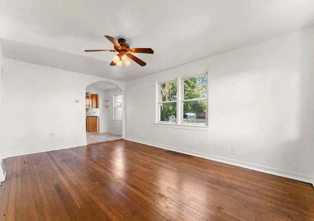 Photo 2 of Single family home for sale at 1000 W Home Ave, Hobart, IN 46342 | MLS# 843711 | Listing updated on 2026-09-12