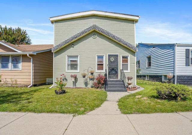 Photo 1 of Sale Pending at 2707 163rd Place, Hammond, IN 46323 | MLS# 843491 | Listing updated on 2026-09-15