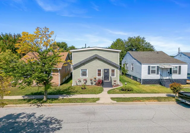 Photo 3 of Sale Pending at 2707 163rd Place, Hammond, IN 46323 | MLS# 843491 | Listing updated on 2026-09-15