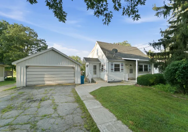 Photo 1 of Sale Pending at 2103 E Elm St, Griffith, IN 46319 | MLS# 843595 | Listing updated on 2026-09-14