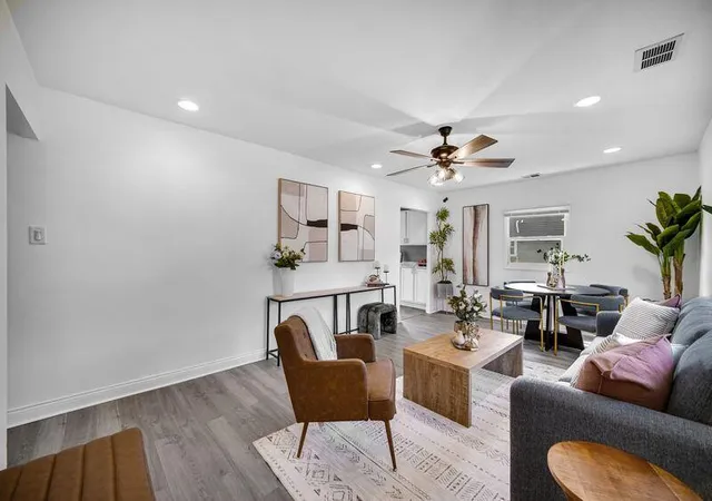 Photo 3 of Single family home for sale at 8115 Wicker Park Dr, Highland, IN 46322 | MLS# 843625 | Listing updated on 2026-09-10